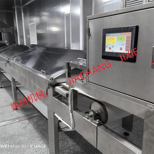 大型河粉机生产河粉视频